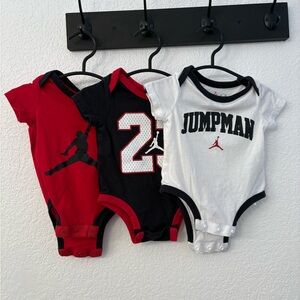 Nike Jumpman Trio Bodysuit Set - Red, Black, White
